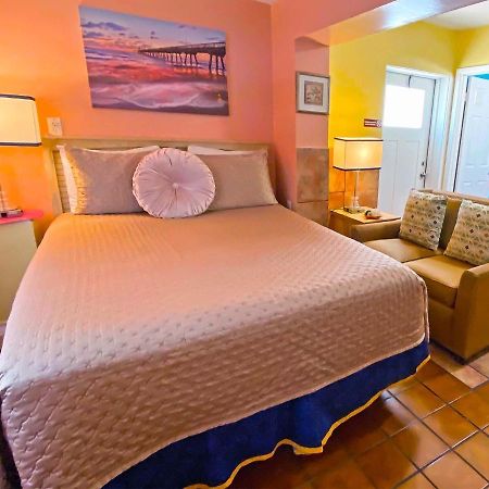 Bella Sirena Inn St. Pete Beach Dış mekan fotoğraf