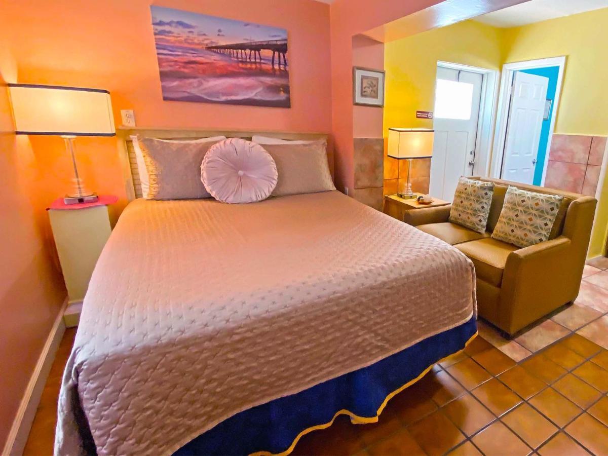 Bella Sirena Inn St. Pete Beach Dış mekan fotoğraf