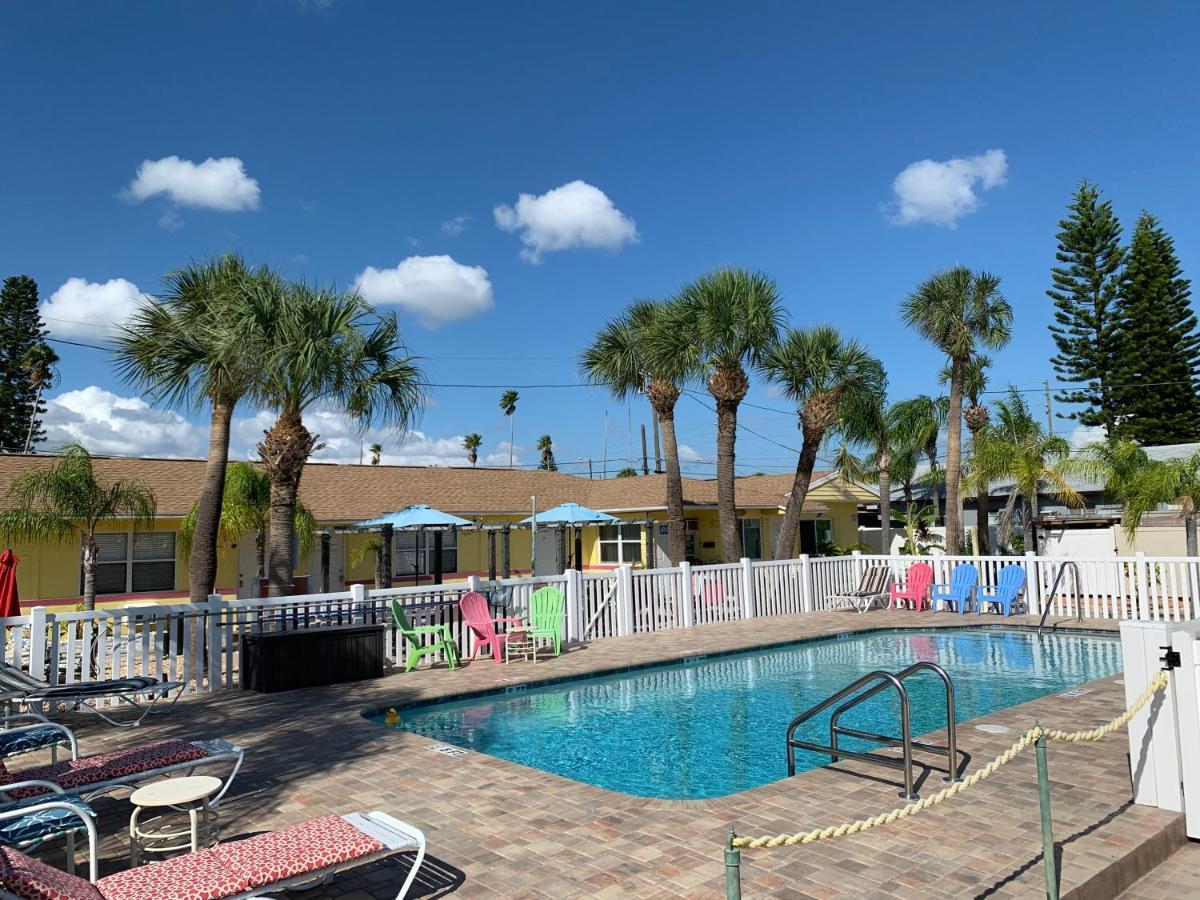 Bella Sirena Inn St. Pete Beach Dış mekan fotoğraf